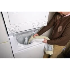 Safety 1st Wide Doorways Fabric Pet Gate -PetSafe Kong Shop 109224 PT3. AC SS1800 V1483641245