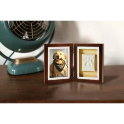 Pearhead Pawprints Dog & Cat Desk Frame, 4 X 6 In 11 Pearhead Pawprints Dog & Cat Desk Frame, 4 X 6 In -PetSafe Kong Shop 116162 PT4. AC SS1800 V1490738891
