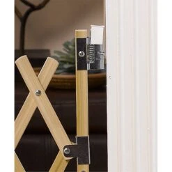 GMI Keepsafe Wooden Expanding Pet Gate 11 GMI Keepsafe Wooden Expanding Pet Gate -PetSafe Kong Shop 126328 PT3. AC SS1800 V1496165166