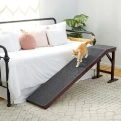 Frisco Deluxe Wooden Carpeted Cat & Dog Ramp -PetSafe Kong Shop 156784 PT4. AC SS1800 V1579102085