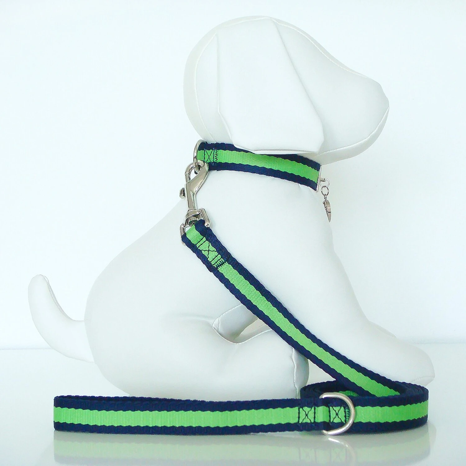 Wagberry Allure Dog Leash, Navy Blue/Green 5 Wagberry Allure Dog Leash, Navy Blue/Green - Image 5