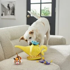Disney Aladdin's Magic Lamp Hide & Seek Puzzle Plush Squeaky Dog Toy -PetSafe Kong Shop 220552 PT3. AC SS1800 V1621383549