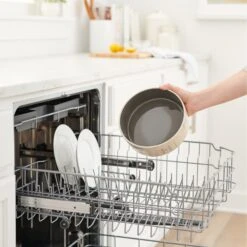 STAR WARS TIE FIGHTER Non-Skid Ceramic Dog & Cat Bowl 11 STAR WARS TIE FIGHTER Non-Skid Ceramic Dog & Cat Bowl -PetSafe Kong Shop 280648 PT6. AC SS1800 V1629988109