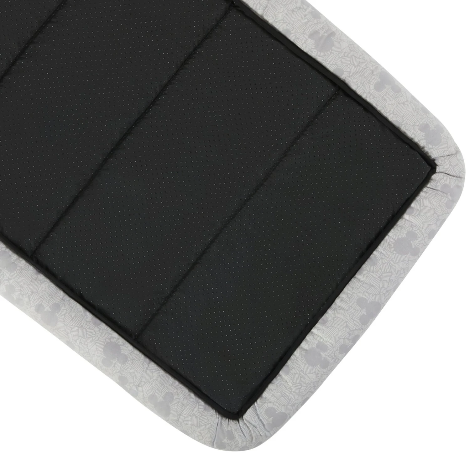 Disney Mickey Mouse Crosshatch Dog Crate Mat 4 Disney Mickey Mouse Crosshatch Dog Crate Mat - Image 4