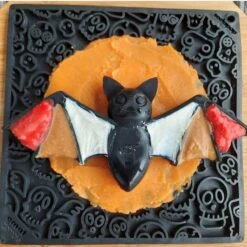 SodaPup Nylon Vampire Bat Chew Dog Toy -PetSafe Kong Shop 347095 PT3. AC SS1800 V1638338793