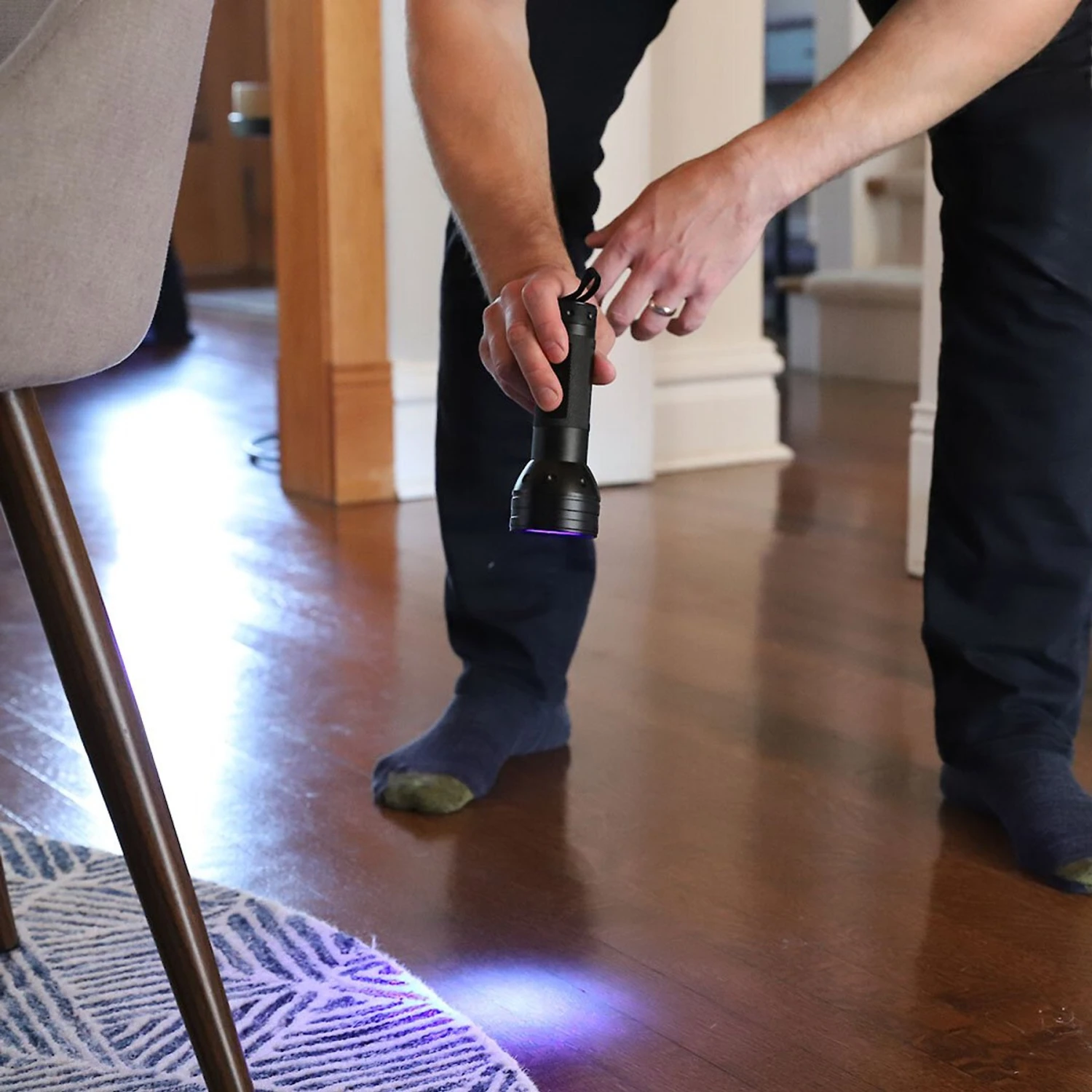 TriNova Dog & Cat Urine Detector, Black, Handheld 9 TriNova Dog & Cat Urine Detector, Black, Handheld - Image 9