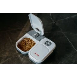 Cat Mate C200 2-Bowl Automatic Dog & Cat Feeder, 4-cup 14 Cat Mate C200 2-Bowl Automatic Dog & Cat Feeder, 4-cup -PetSafe Kong Shop 75255 PT6. AC SS1800 V1663711075