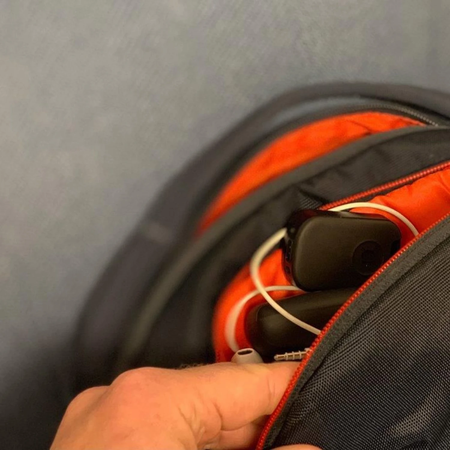 Pebblebee Dog & Cat GPS & Activity Tracker, Black 8 Pebblebee Dog & Cat GPS & Activity Tracker, Black - Image 8