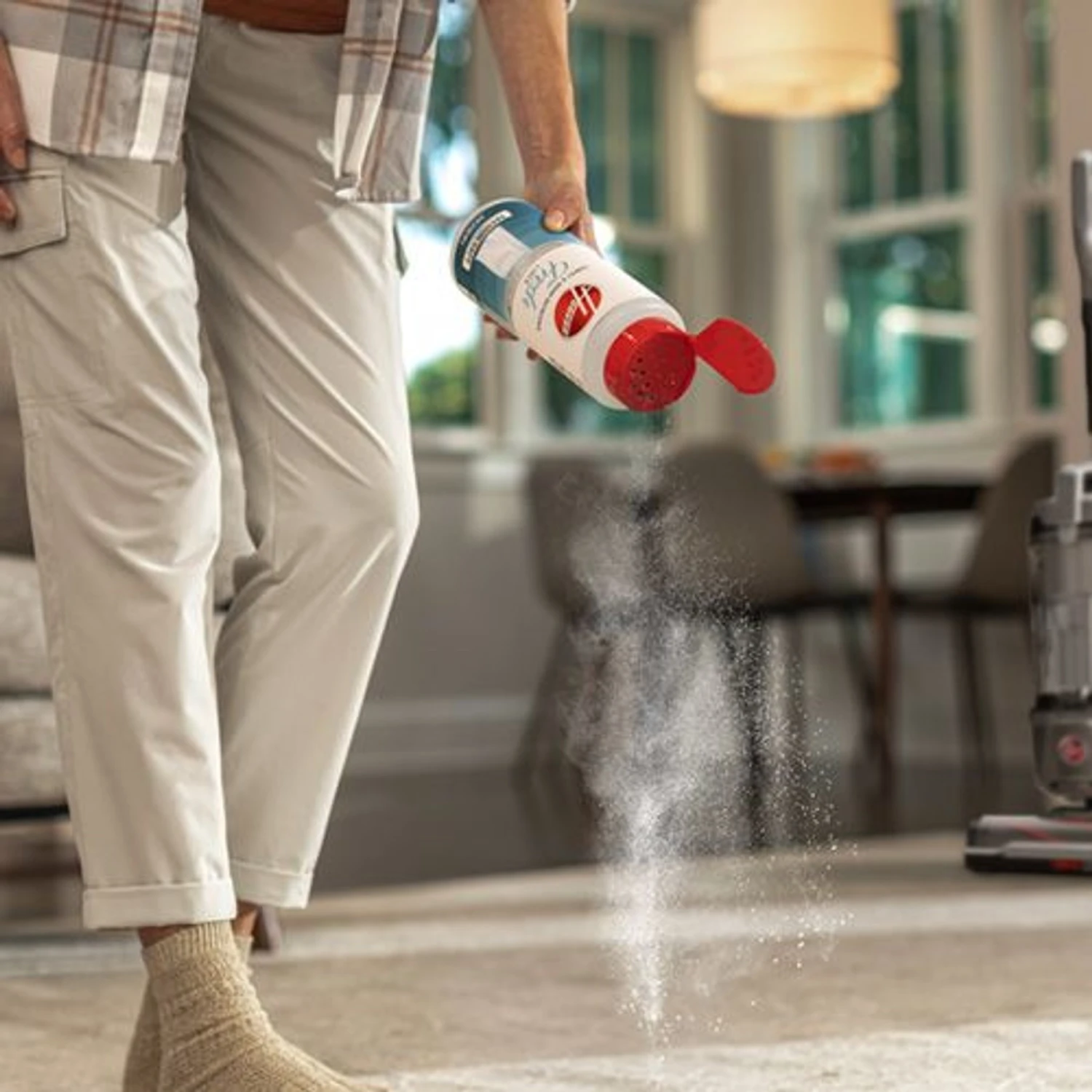 Hoover Fresh Linen Carpet & Room Refresher, 32-oz Bottle 4 Hoover Fresh Linen Carpet & Room Refresher, 32-oz Bottle - Image 4